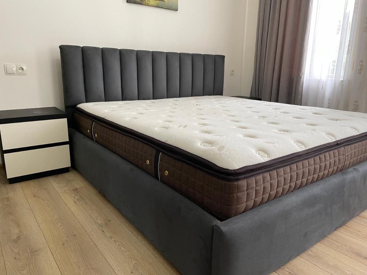 Temo Guest House 10 Батумі Екстер'єр фото