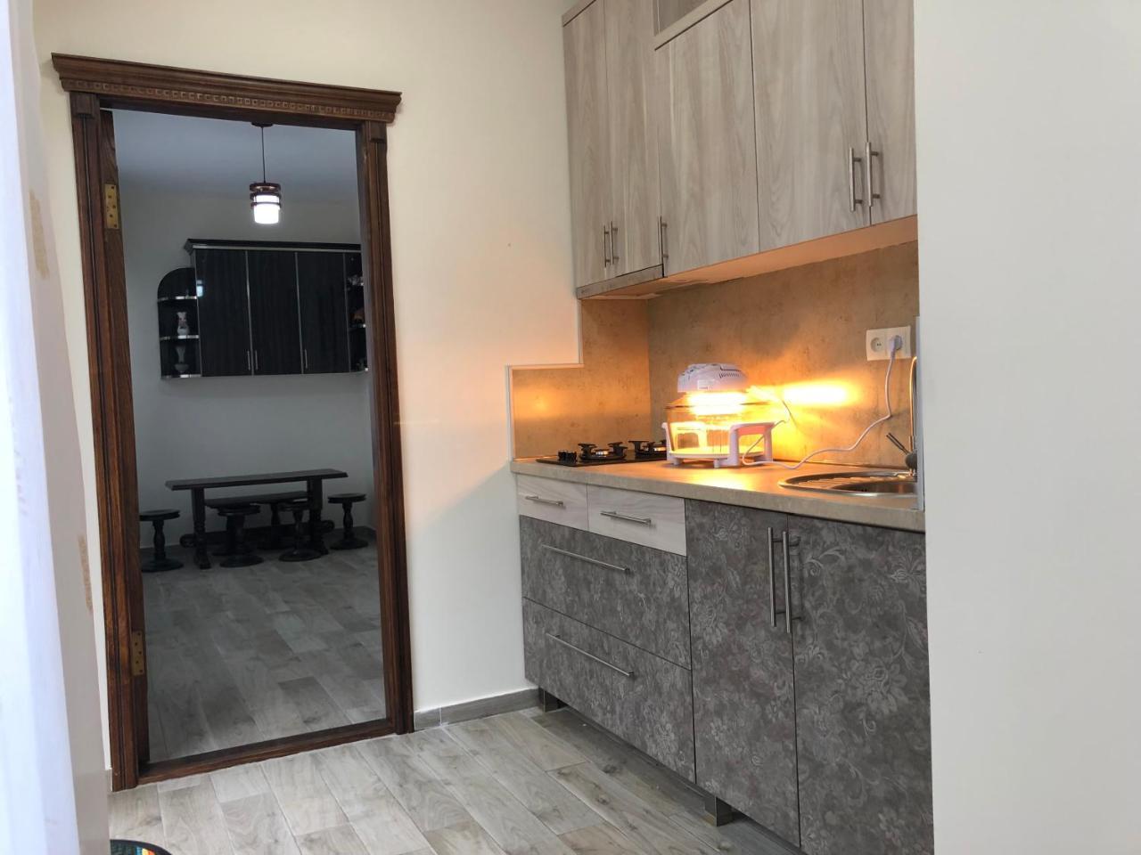 Temo Guest House 10 Батумі Екстер'єр фото