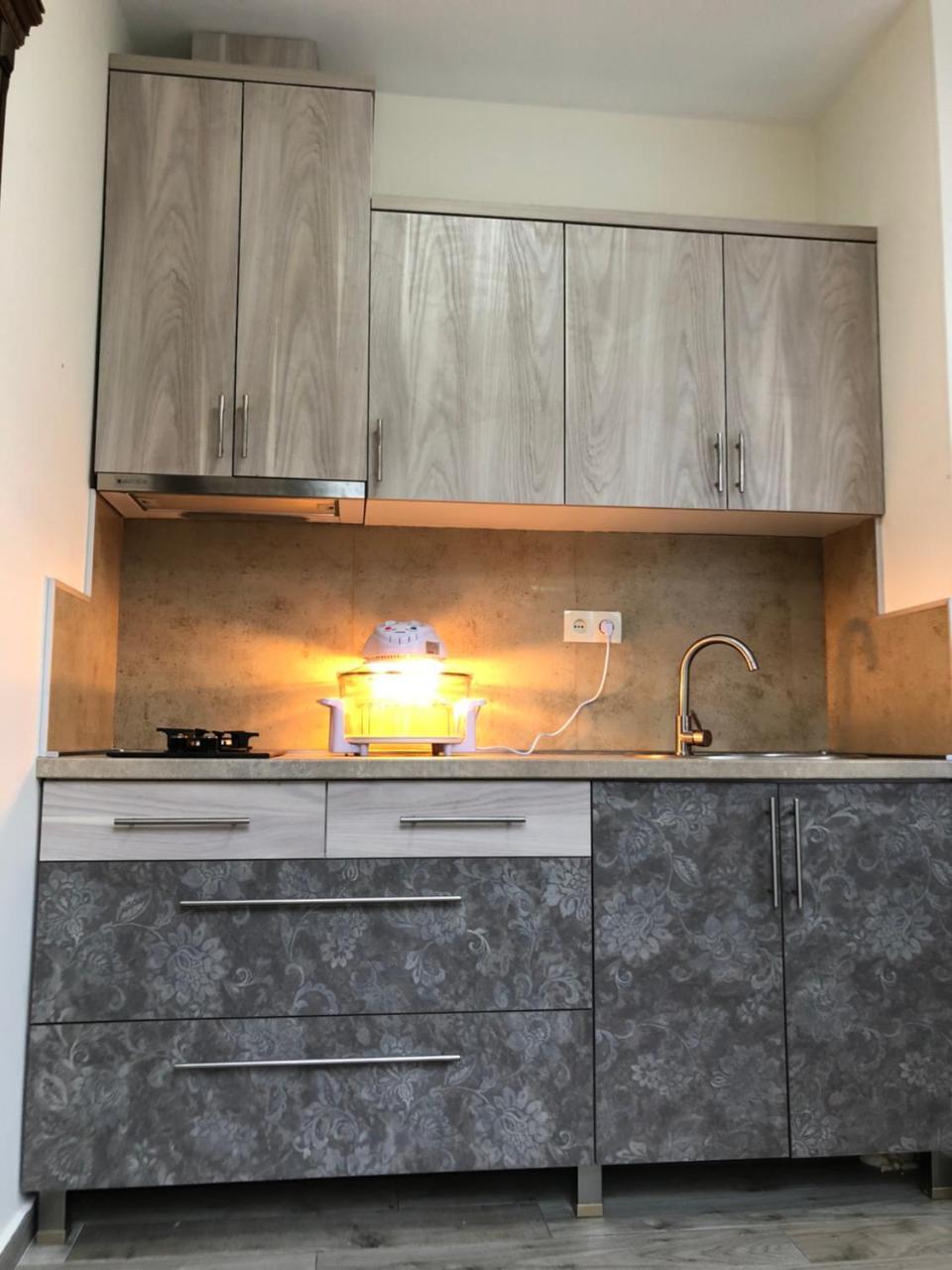 Temo Guest House 10 Батумі Екстер'єр фото